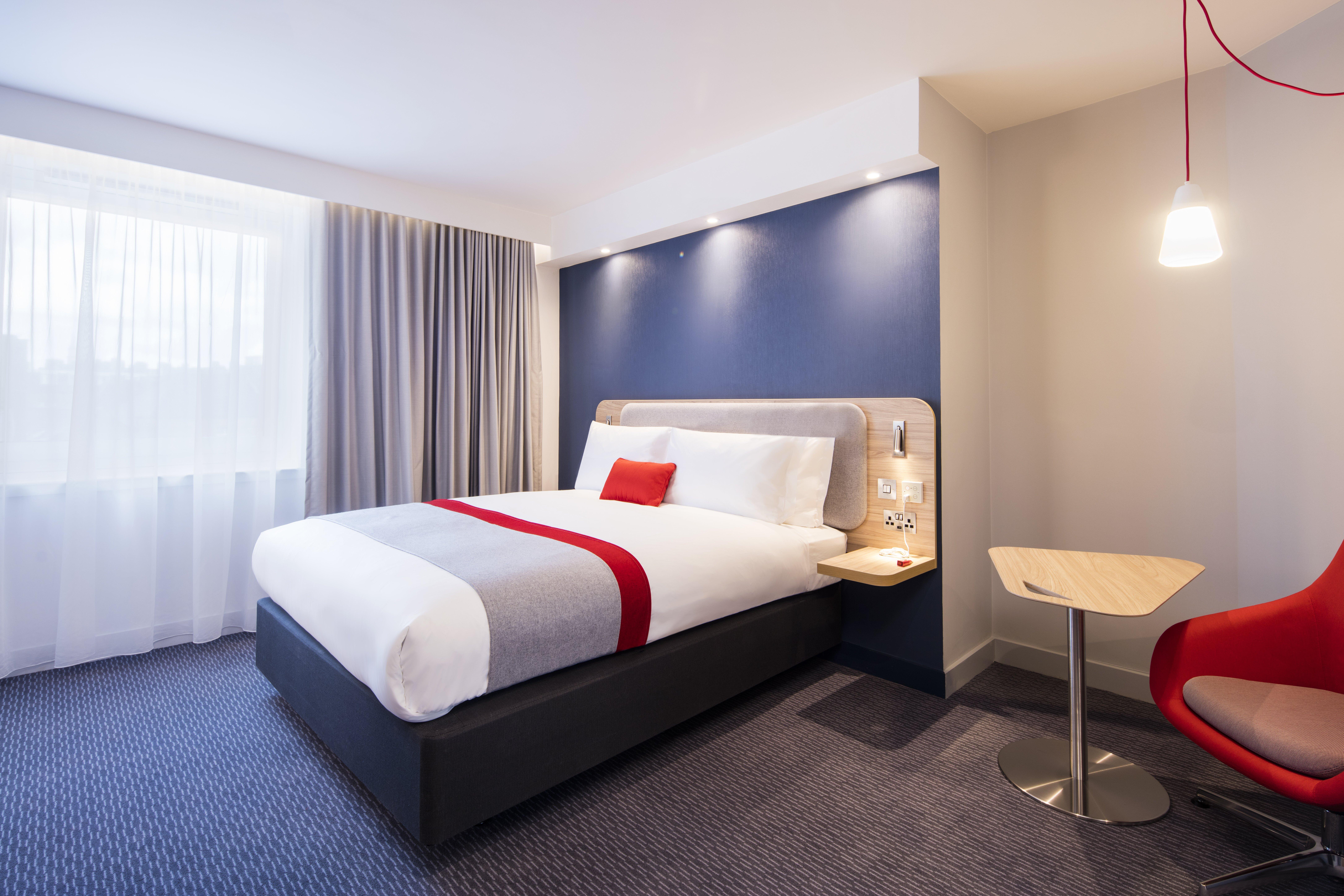 Holiday Inn Express Dublin City Centre By Ihg Esterno foto