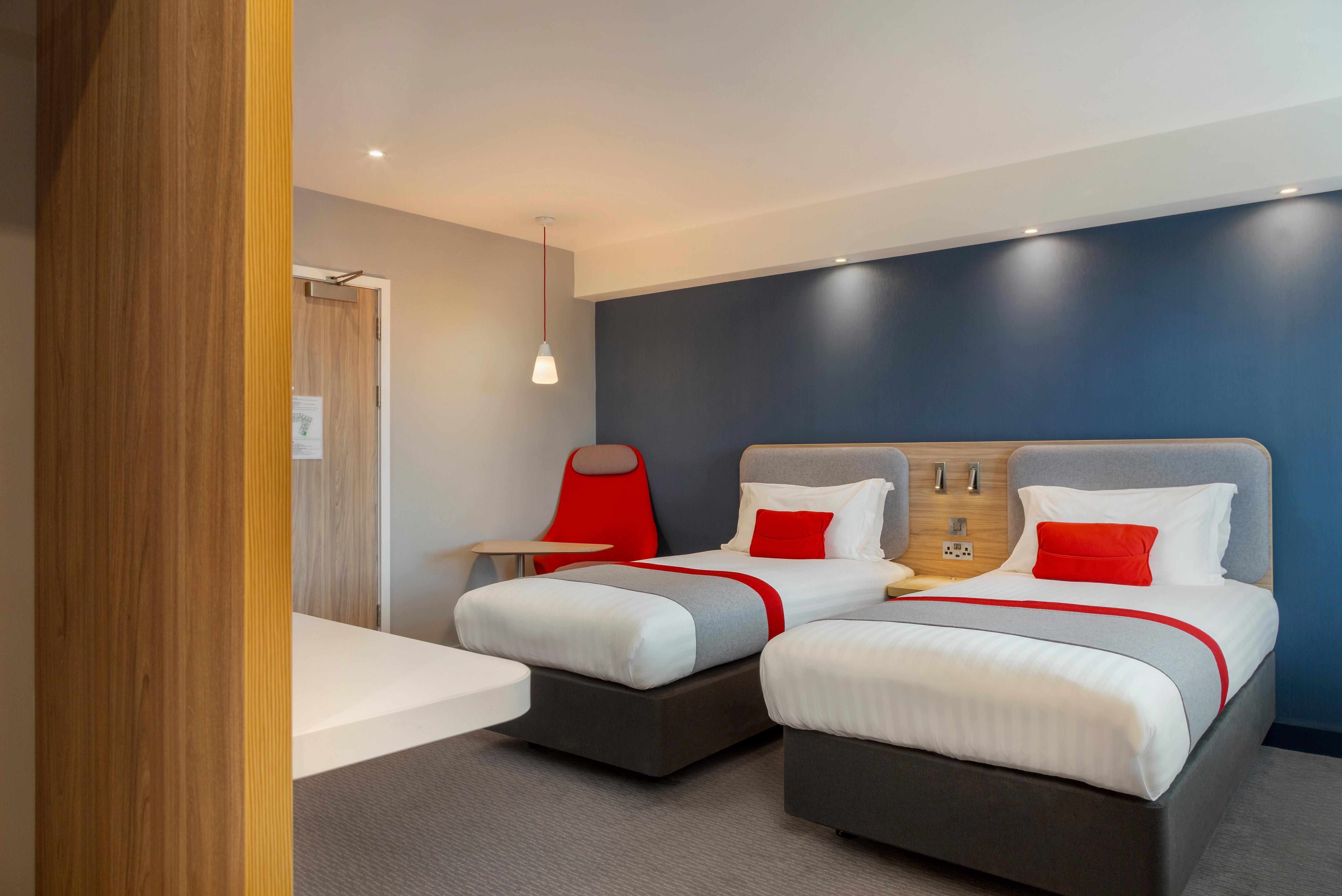 Holiday Inn Express Dublin City Centre By Ihg Esterno foto