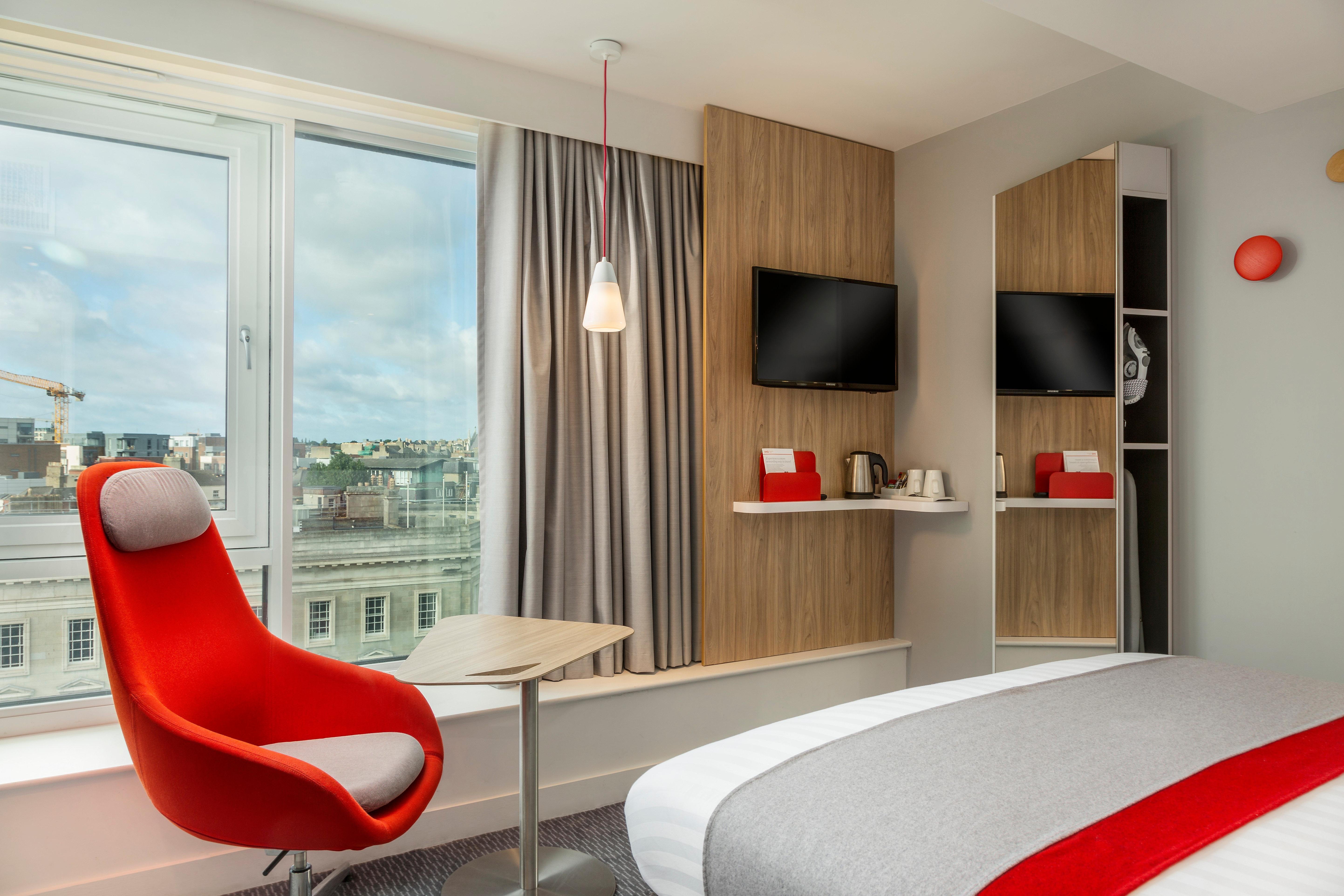 Holiday Inn Express Dublin City Centre By Ihg Esterno foto