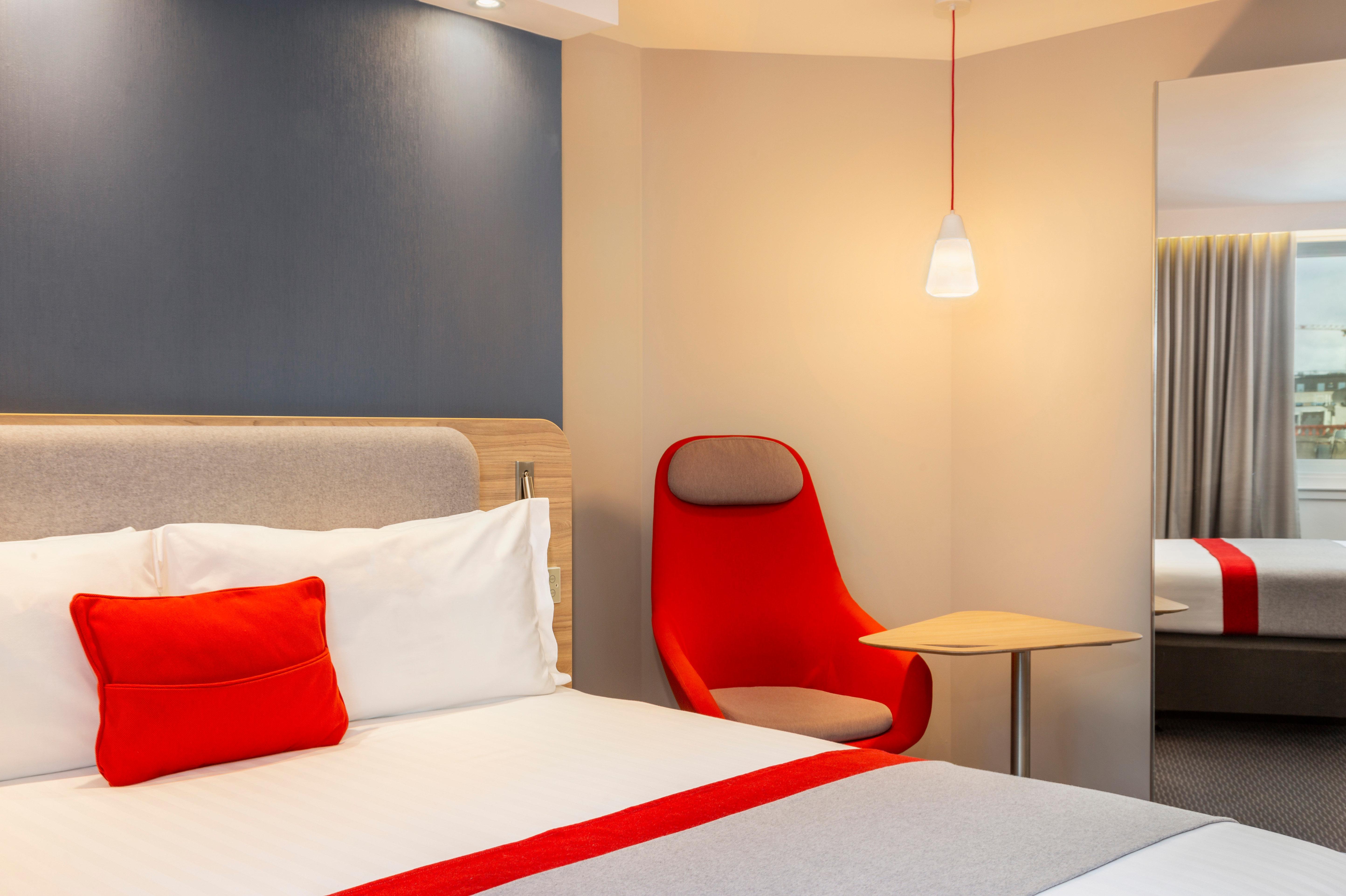 Holiday Inn Express Dublin City Centre By Ihg Esterno foto
