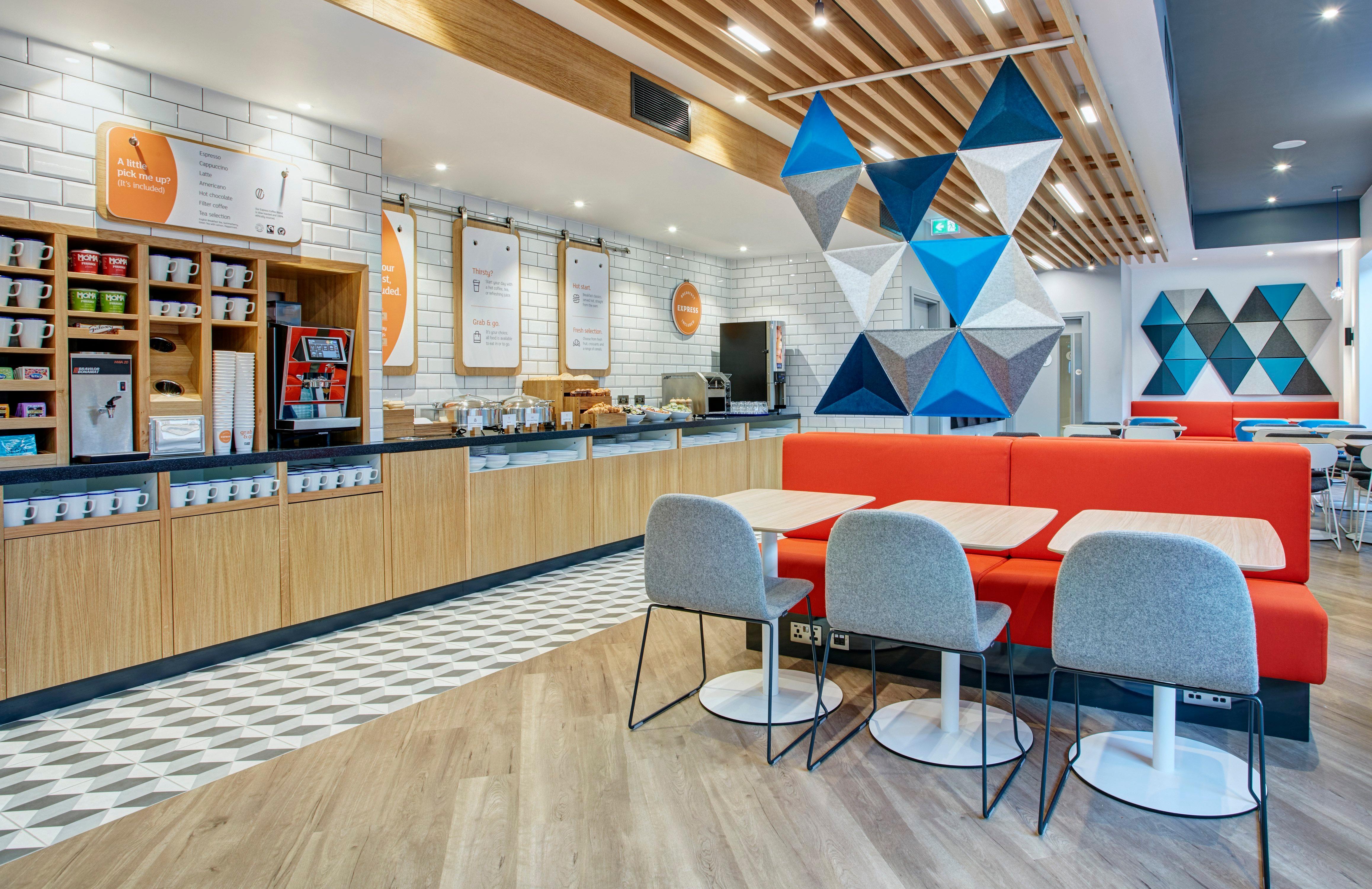 Holiday Inn Express Dublin City Centre By Ihg Esterno foto