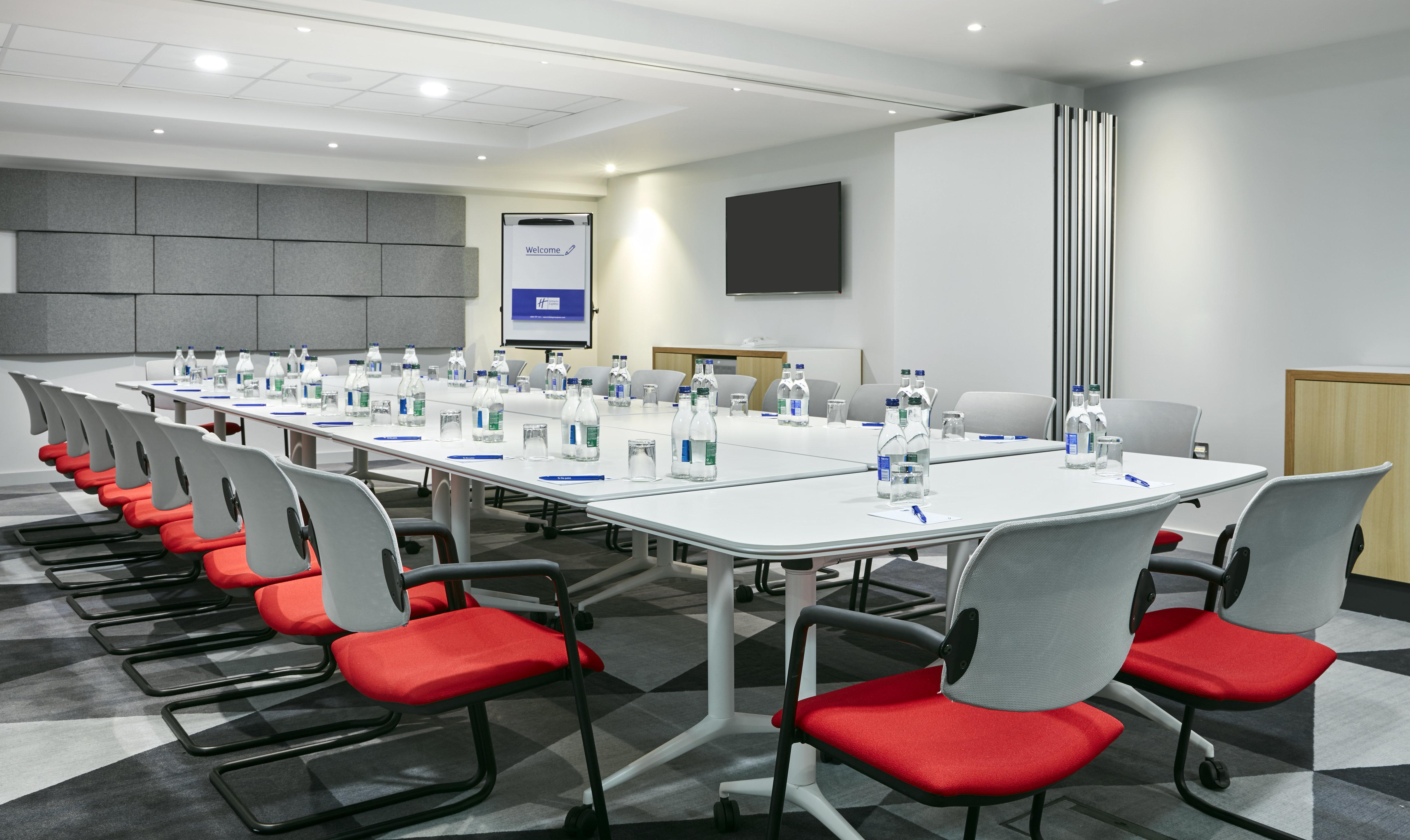 Holiday Inn Express Dublin City Centre By Ihg Esterno foto