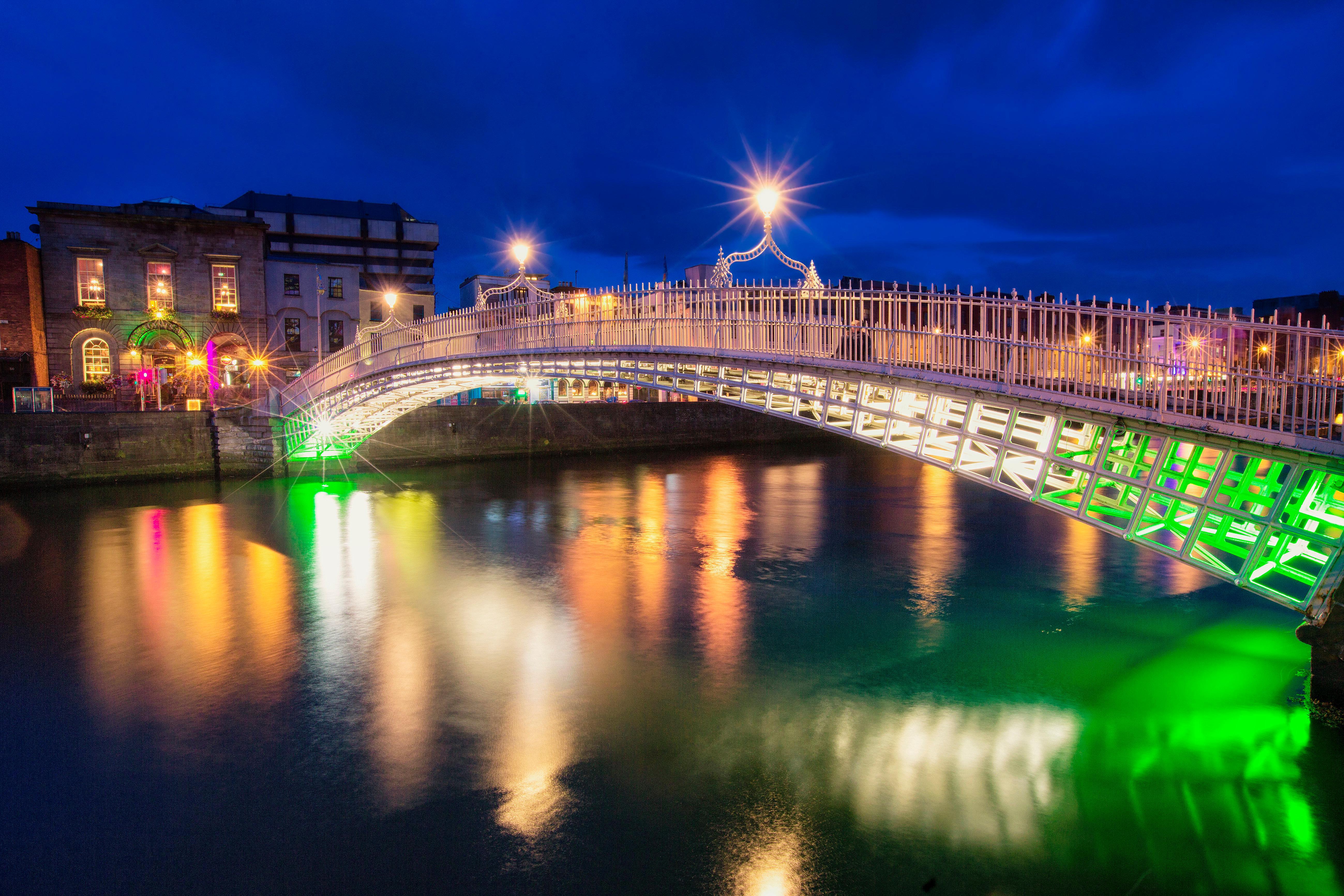 Holiday Inn Express Dublin City Centre By Ihg Esterno foto