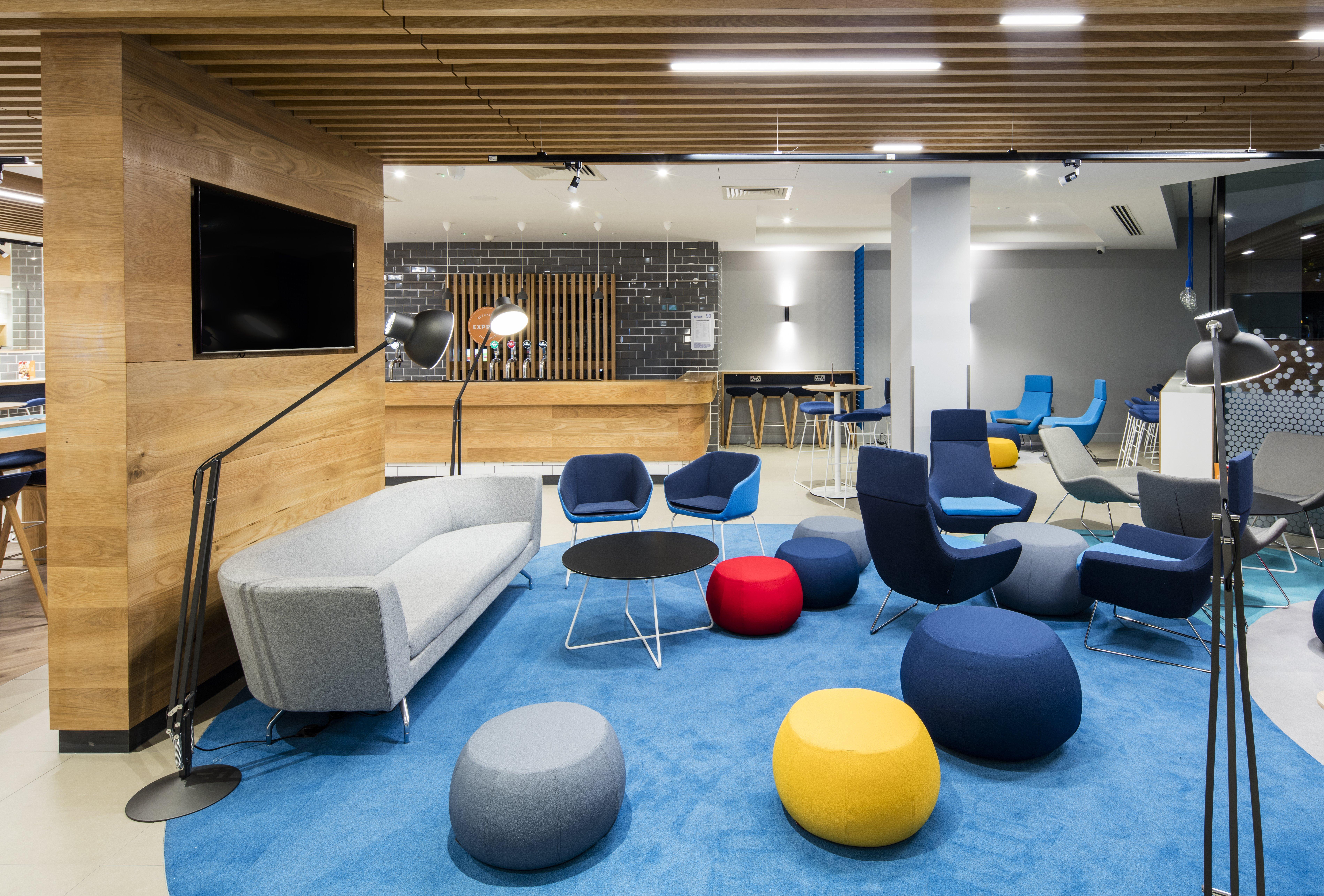 Holiday Inn Express Dublin City Centre By Ihg Esterno foto