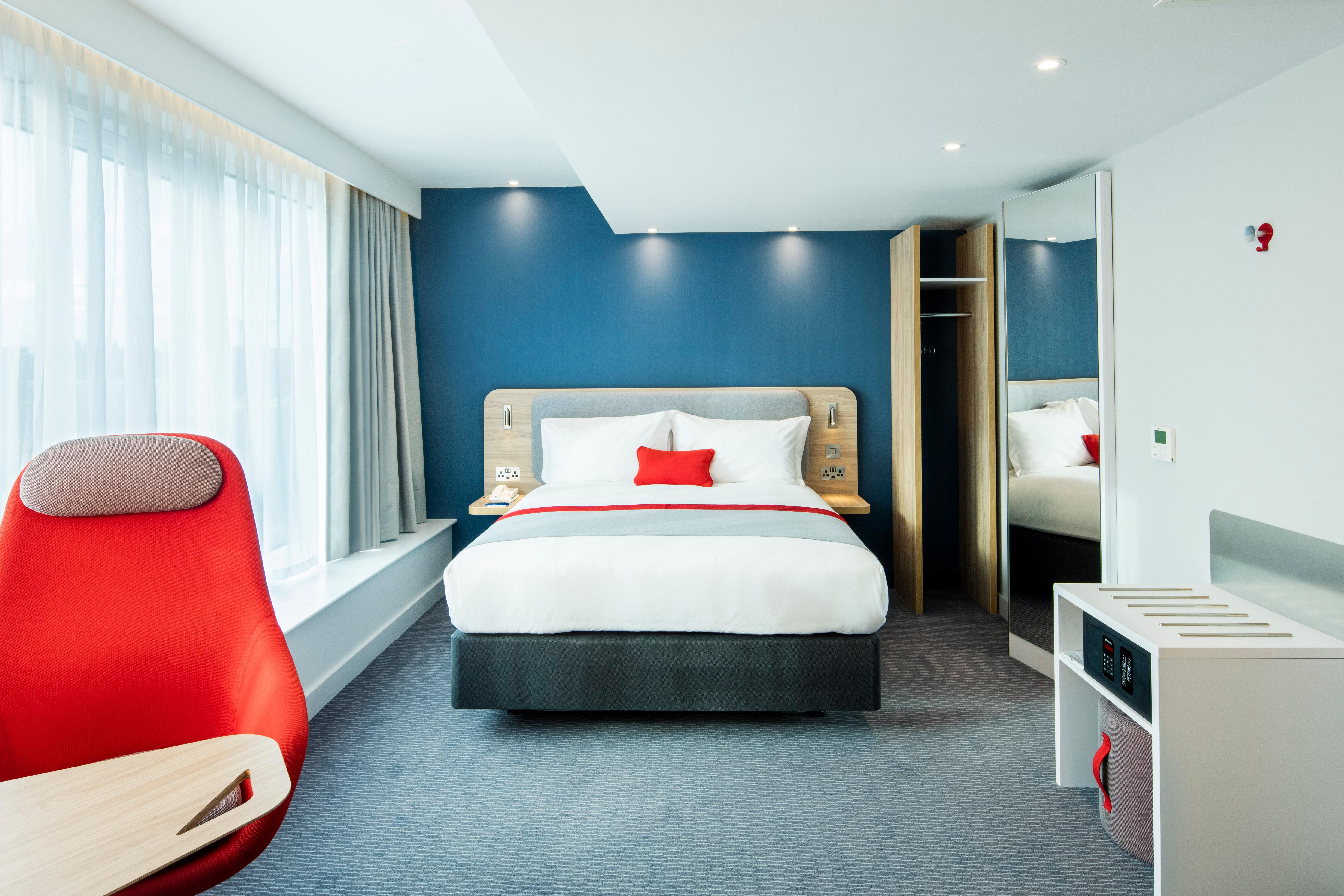 Holiday Inn Express Dublin City Centre By Ihg Esterno foto