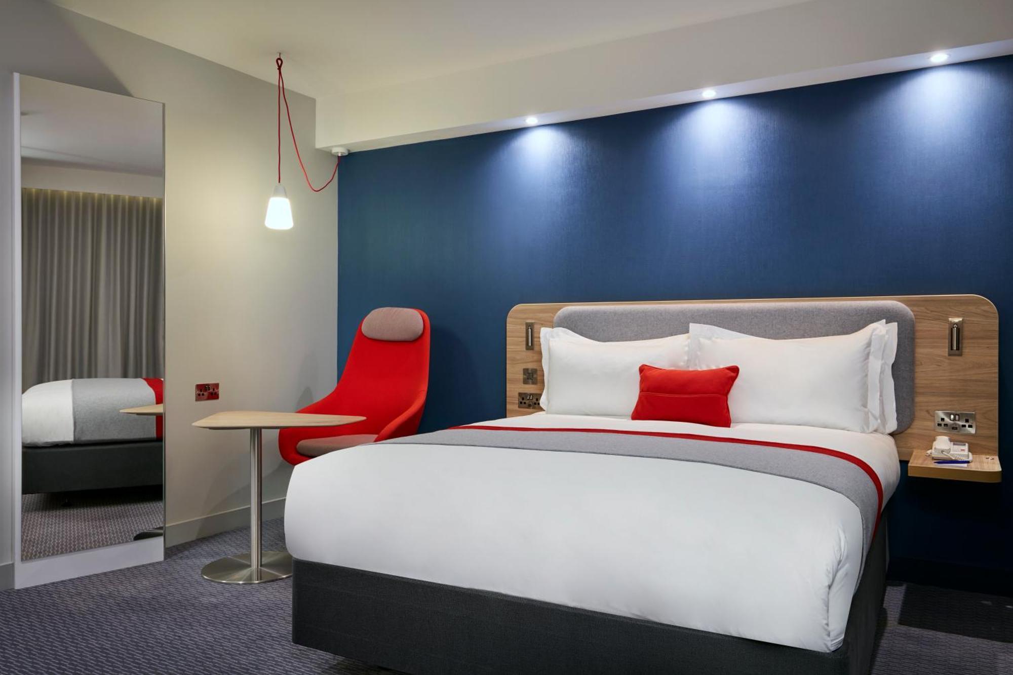 Holiday Inn Express Dublin City Centre By Ihg Esterno foto